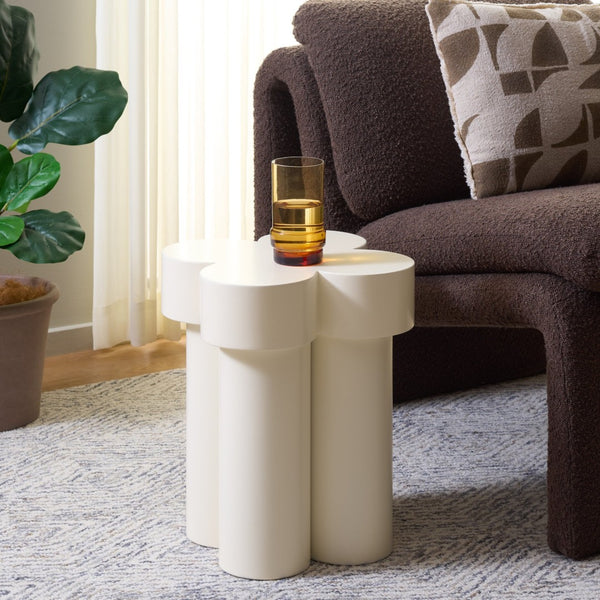 Safavieh Bastien Accent Table - Timeless Charm, Durable Craftsmanship, Perfect For Small Spaces & Versatile Use Ivory ACC2331A