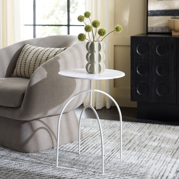 Safavieh Saburo Accent Table - Chic Iron Design For Modern Living Spaces, Versatile And Stylish Utility Piece White Iron Acc3243b