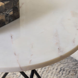 Safavieh Cade Marble Side Table - Mid-Century Modern Accent Table With Elegant White Top & Black Legs ACC3713A