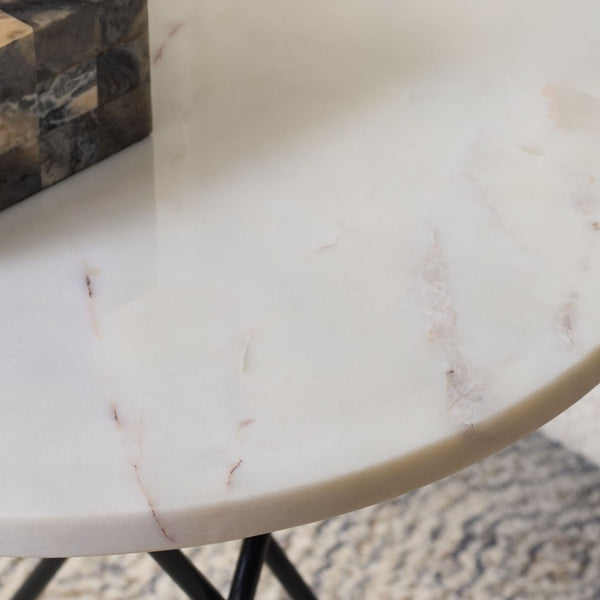 Safavieh Cade Marble Side Table - Mid-Century Modern Accent Table With Elegant White Top & Black Legs ACC3713A
