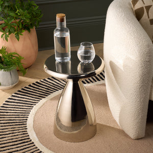 Safavieh Lisian Side Table - Sleek Silver Metal Design For Modern Homes, Durable & Stylish Accent Piece Silver Metal Acc5507a