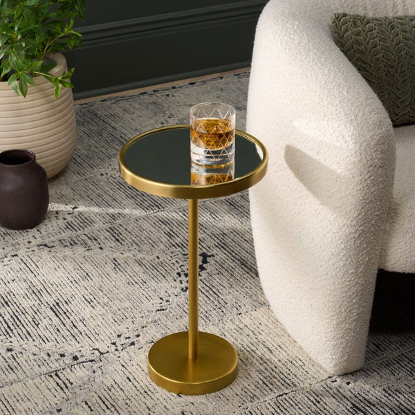 Safavieh Hentry Side Table – Elegant Gold/Mirror Finish, Compact Design For Modern & Glam Living Spaces ACC5512A