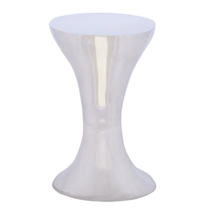 Safavieh Capery Side Table - Elegant Silver Modern Design, Sturdy Metal Construction & Chic Home Accent Silver Metal Acc5514a