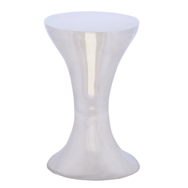 Safavieh Capery Side Table - Elegant Silver Modern Design, Sturdy Metal Construction & Chic Home Accent Silver Metal Acc5514a