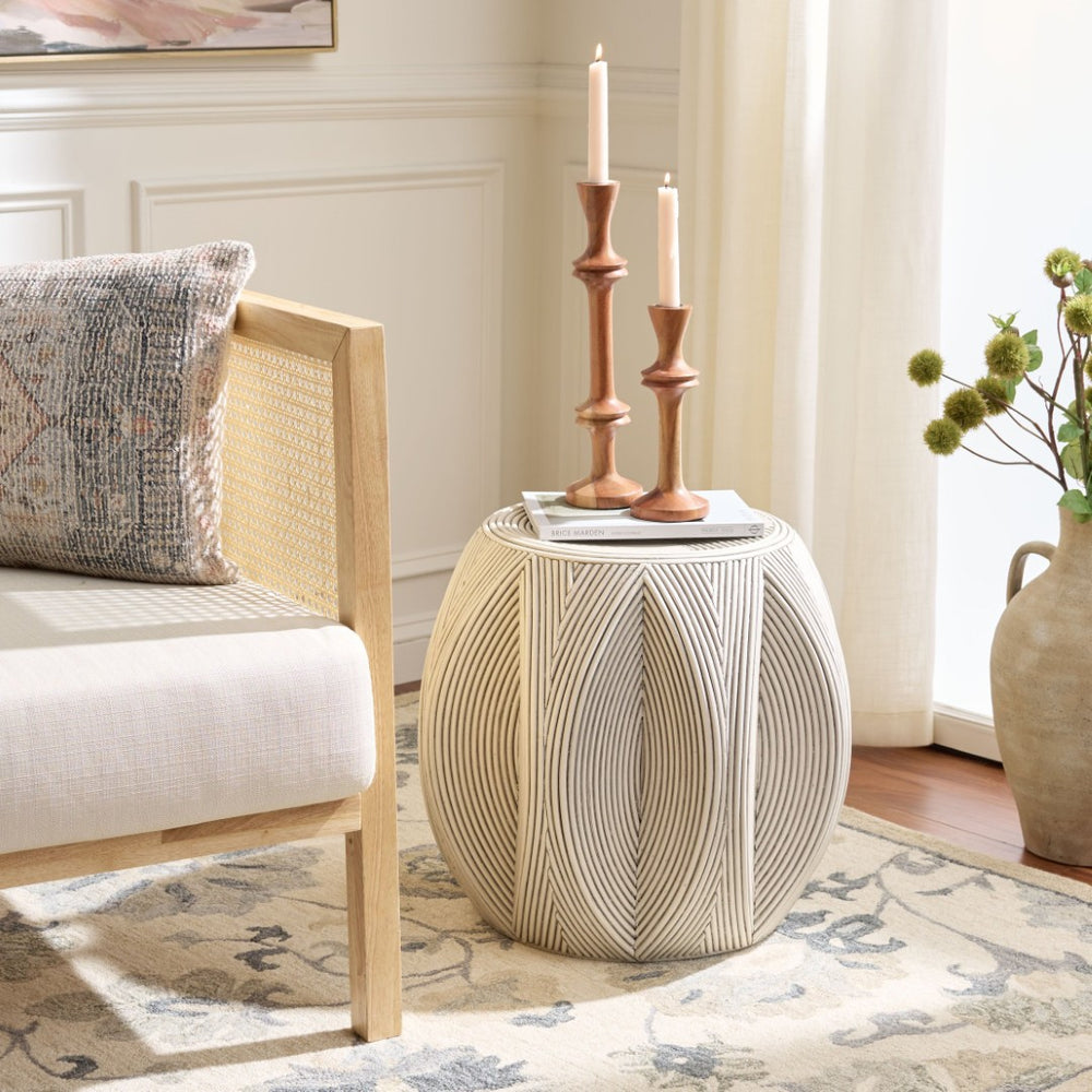 Safavieh Oleg Accent Table - Chic White Wash Finish, Compact Design For Versatile Use In Any Space ACC6702A