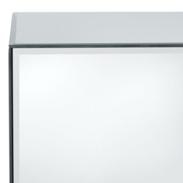 Safavieh Betony Mirrored Accent Table – Chic Cube Design For Modern Interiors, Versatile Glamour & Brightness ACC9704A