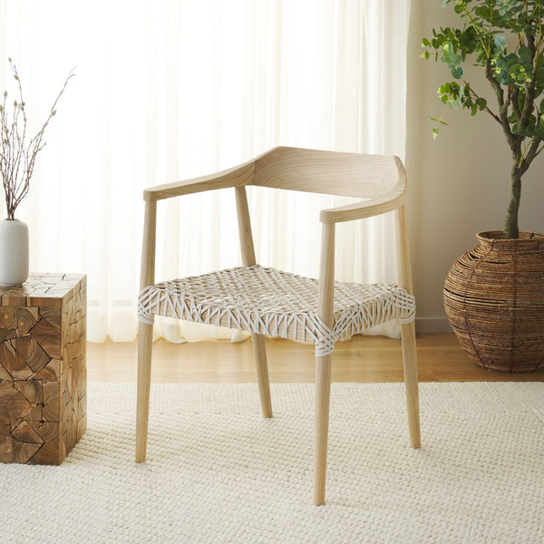 Safavieh Munro Leather Woven Accent Chair: Mid-Century Inspired Design With Teak Frame For Modern Living Spaces Natural / White ACH1005F