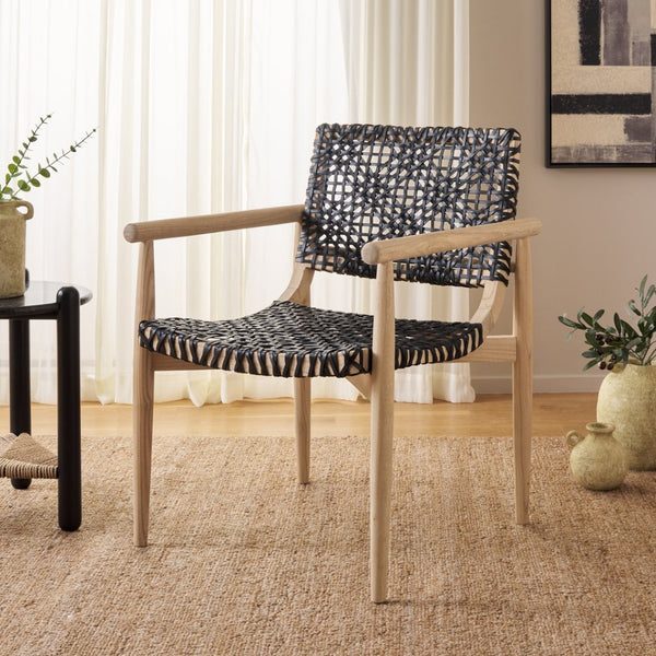 Safavieh Sianna Accent Chair - Artisanal Elegance With Curved Leather Seat And Sungkai Wood Legs For Comfort Natural / Black ACH1200A