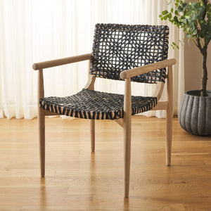 Safavieh Sianna Accent Chair - Artisanal Elegance With Curved Leather Seat And Sungkai Wood Legs For Comfort Natural / Black ACH1200A