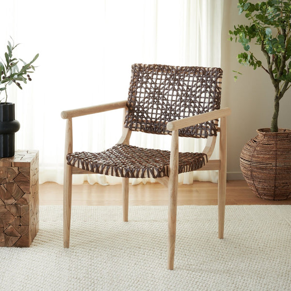 Safavieh Sianna Accent Chair - Artisanal Elegance With Curved Leather Seat And Sungkai Wood Legs For Comfort Natural / Cognac ACH1200C