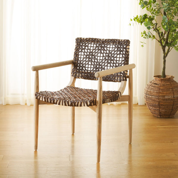Safavieh Sianna Accent Chair - Artisanal Elegance With Curved Leather Seat And Sungkai Wood Legs For Comfort Natural / Cognac ACH1200C