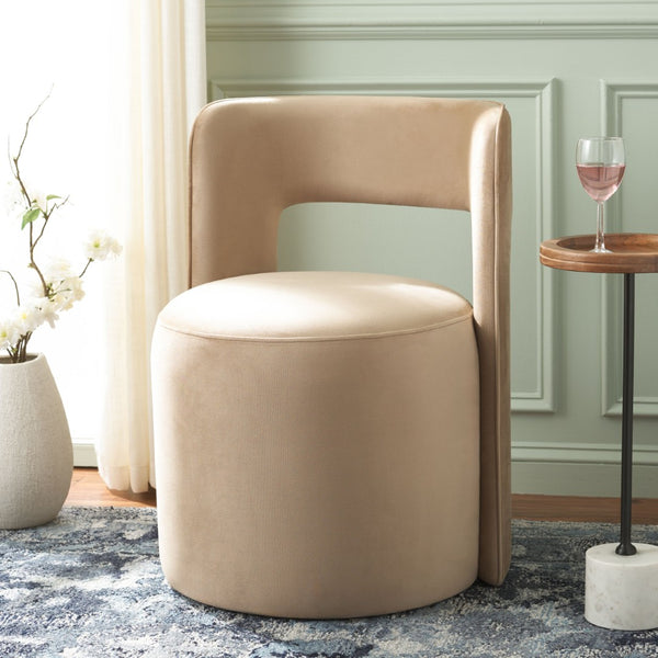 Safavieh Jojo Accent Chair - Stylish Comfort For Modern Living Spaces, Durable Upholstery & Timeless Design Tan ACH1310B
