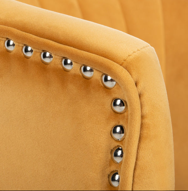 Safavieh Stazia Wingback Accent Chair - Vintage-Inspired Velvet With Chic Channel Tufting And Gold Legs Marigold/Black ACH4502A