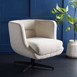 Safavieh Wexler Accent Chair - Chic Tub-Style Design With Soft Upholstery For Cozy Elegance In Any Space Cream / Black ACH5202A