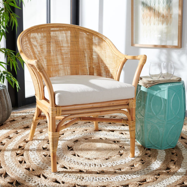 Safavieh Dustin Coastal Rattan Accent Chair With Plush Cushion For Relaxed Seaside-Inspired Living Spaces Natural/White ACH6517B