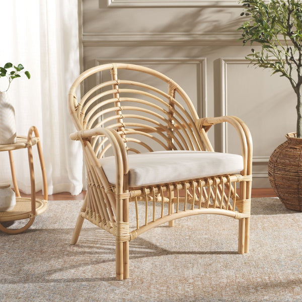 Safavieh Aragorn Accent Chair With Plush Cushion – Stylish Rattan Design For Living Rooms & Patios White / Natural ACH6529B