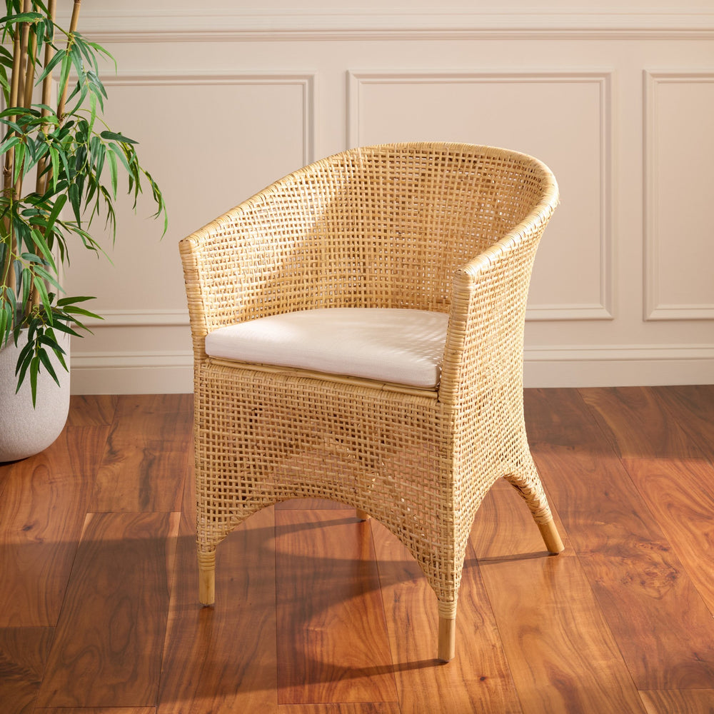 Safavieh Taina Accent Chair With Cushion – Chic Natural & White Rattan Design For Stylish Living Spaces Natural ,White Peels,Rattan ,Fabric ,Foam Ach6534a