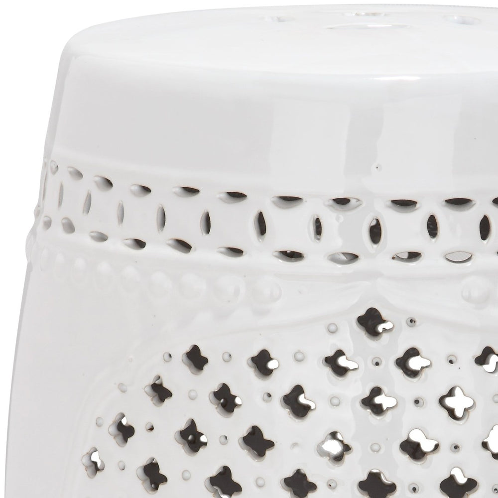 Safavieh ADLEY Quatrefoil Garden Stool - Elegant Ceramic Accent for Indoor and Outdoor Living Spaces White ACS4506A