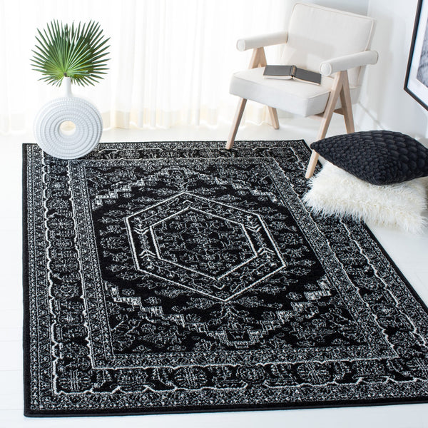 Safavieh Adirondack Traditional Style Sage And Ivory Runner Rug - Timeless Elegance For Your Home Decor Black ,Ivory 55% Polypropylene,40% Jute,5% Polyester Adr108z-210