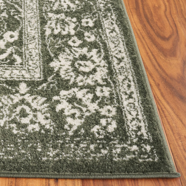 Safavieh Adirondack 109 Power Loomed Transitional Rug Dark Green / Ivory 5'-1" x 7'-6"