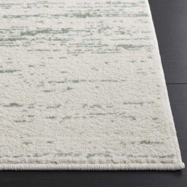 Safavieh Adirondack Tonal Grey Power Loomed Polypropylene Jute Accent Rug for Entryways Green 3'-0" x 3'-0" Square ADR113X-3SQ