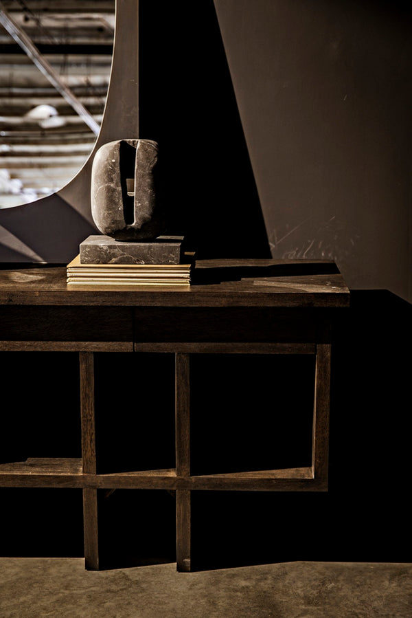 Noir Juno Sculpture - Stunning Solid Marble Art Piece with Organic Curves for Contemporary Home Decor AM-240BM