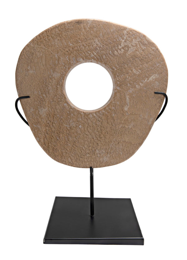 Noir Onyx Ring Display on Black Metal Stand – Unique Natural Stone Art Piece for Elegant Decor Vignettes AM-40A