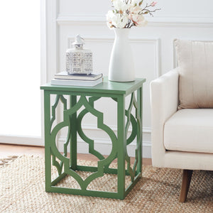 Safavieh Milo Trellis End Table - Elegant Quatrefoil Accent Table With Open-Frame Design For Modern Spaces Green AMH1508F