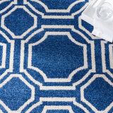 Safavieh Amherst 411 Power Loomed Rug Navy / Ivory 67% Polypropylene 18% Fibrillated Polypropylene 8% Latex 7% Poly-cotton(warp)