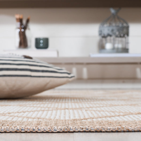 Safavieh Aspect 454 Power Loomed 50% Cotton, 47% Jute, 3% Polyester Natural Fiber Rug Ivory / Natural APE454A-8