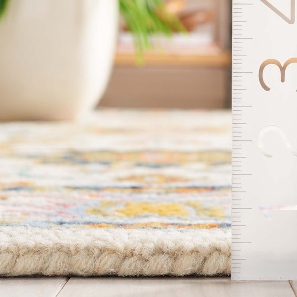 Safavieh Aspen Hand Tufted Wool Runner Ivory Blue Oriental Hallway Rug with Classic Eastern Motifs 5'-0" x 8'-0" APN109A-5