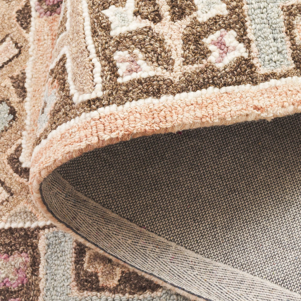 Safavieh Aspen Hand Tufted Wool & Cotton Rug - Luxurious Indian Craftsmanship For Elegant Home Décor Beige ,Grey 85% Wool,15% Cotton Apn153b-5r