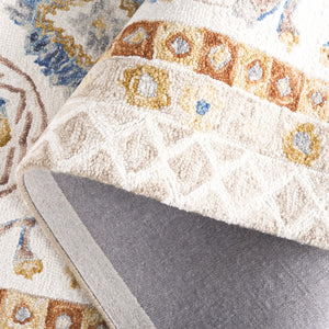 Safavieh Aspen Hand-tufted Runner Rug - Luxurious Wool Blend In Elegant Ivory And Beige With Floral Patterns Ivory ,Beige 80% Wool & 20% Cotton Apn551b-5