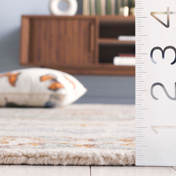 Safavieh Aspen Elegant Hand-tufted Runner Rug In Luxurious Wool-cotton Blend For A Modern Touch Of Sophistication Ivory ,Light Grey 80% Wool & 20% Cotton Apn552f-5