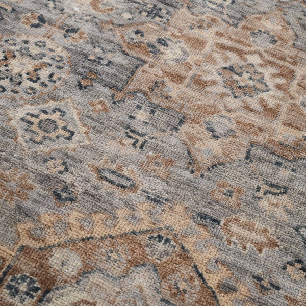 Amer Rugs Aurai Traditional Hand-knotted Area Rug In Luxurious New Zealand Wool For Timeless Home Elegance Coal Gray Wool Ara191014