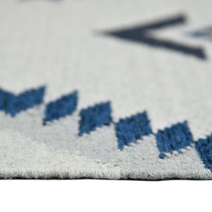 Artifacts Handwoven Wool Flatweave Rug Tribal Southwestern Pattern for Boho Living Spaces