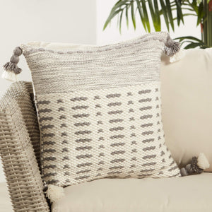 Jaipur Living Jaipur Living Calvert Tasseled Woven Lumbar Pillow Cover Bohemian Tribal Outdoor Accent Gray 18" Square PLC102421
