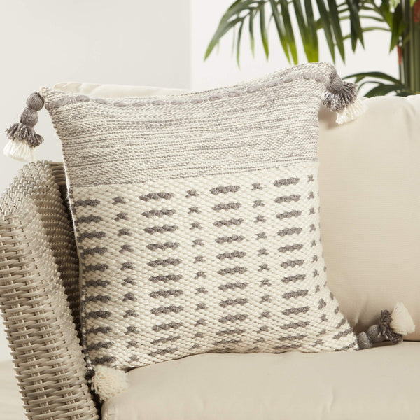 Jaipur Living Jaipur Living Calvert Tasseled Woven Lumbar Pillow Cover Bohemian Tribal Outdoor Accent Gray 18" Square PLC102421