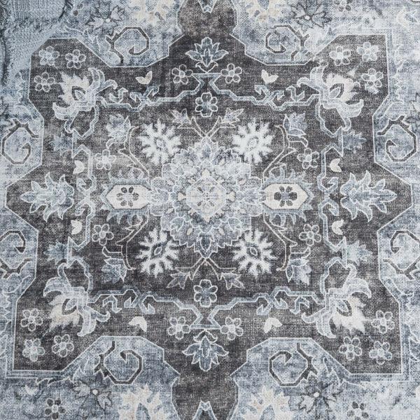 Safavieh Arizona Traditional Area Rug - Timeless Elegance In Ivory And Blue For Modern Living Spaces Ivory ,Blue Polyester Pile Arz123a-5ov