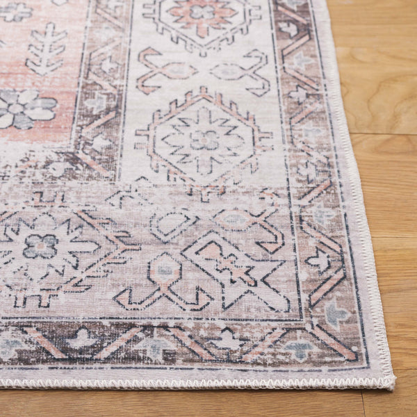 Safavieh Arizona 132 Power Loomed Traditional Rug Beige / Taupe Polyester Pile
