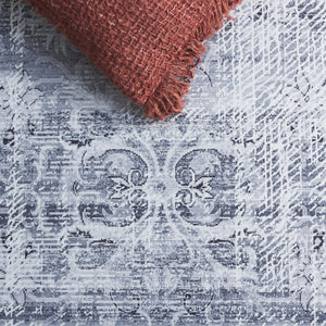 Safavieh Arizona Elegant Runner Rug For Hallways – Timeless Design, Washable, Slip-resistant, Classic Charm Grey ,Beige Polyester Arz207f-5