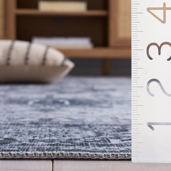 Safavieh Arizona Traditional Style Runner Rug - Power Loomed, Durable Polyester, Easy Maintenance, Stylish Design Grey ,Grey Polyester Arz237f-6sq