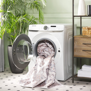 Safavieh Arizona Elegant Traditional Rug For Sophisticated Living Spaces – Durable, Washable & Stylish Design Peach ,Beige Polyester Arz520u-24