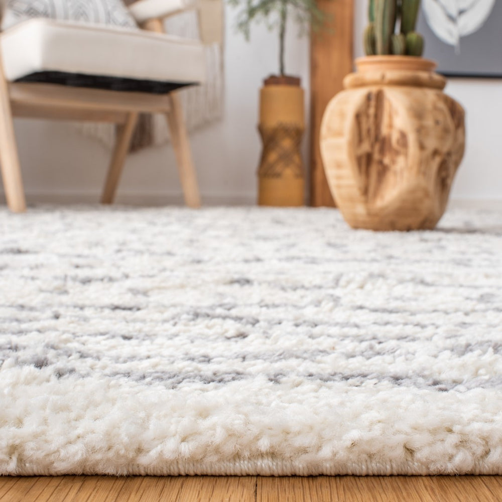 Safavieh Arizona Shag 741 Power Loomed Rug Ivory / Grey 8' x 8' Square ASG741F-8SQ