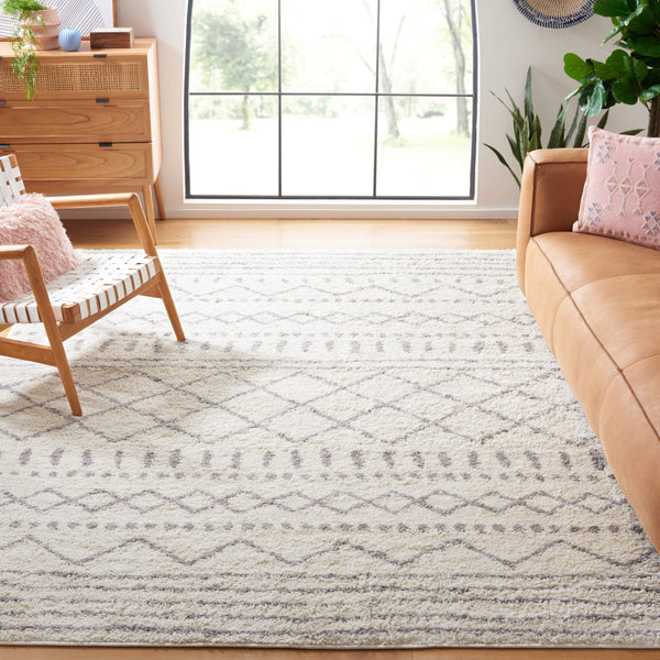 Safavieh Arizona Shag Area Rug - Elegant Geometric Design In Ivory And Beige For Cozy Home Decor Solutions Ivory ,Grey 70% Polypropylene  22% Jute  8% Polyester Asg741f-68