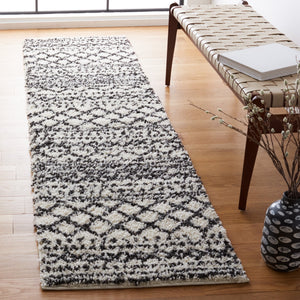 Safavieh Arizona Plush Oval Shag Rug 6X8 Ft Ivory & Black — 1.625" Pile, Power-Loomed Turkey, Stain-Resistant Blend ASG741Z-68OV