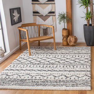 Safavieh Arizona Plush Oval Shag Rug 6X8 Ft Ivory & Black — 1.625" Pile, Power-Loomed Turkey, Stain-Resistant Blend ASG741Z-68OV