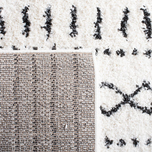 Safavieh Arizona Shag 741 Power Loomed Rug Ivory / Black 60% Polypropylene, 35% Jute, 5% Polyester