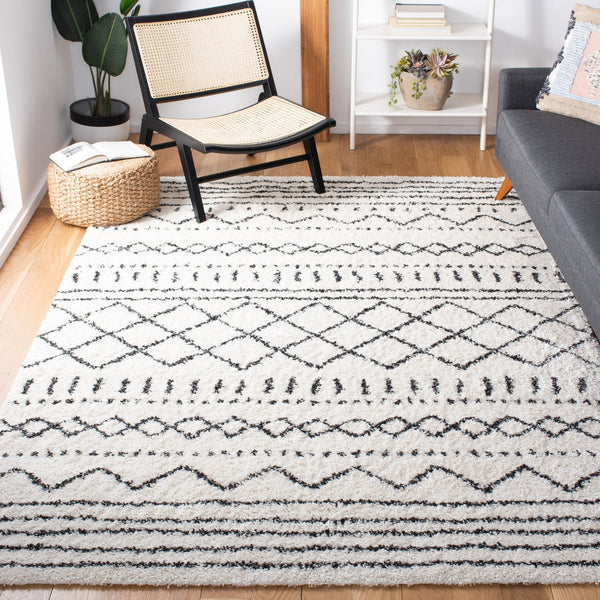 Safavieh Arizona Plush Oval Shag Rug 6X8 Ft Ivory & Black — 1.625" Pile, Power-Loomed Turkey, Stain-Resistant Blend ASG741Z-68OV
