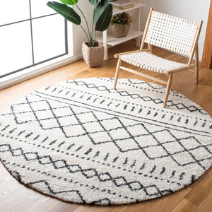 Safavieh Arizona Plush Oval Shag Rug 6X8 Ft Ivory & Black — 1.625" Pile, Power-Loomed Turkey, Stain-Resistant Blend ASG741Z-68OV